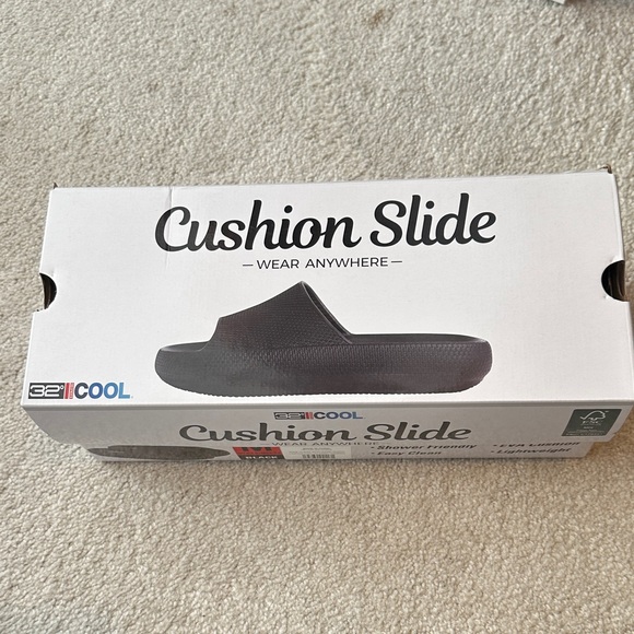 32 Degrees Shoes - 32 Degrees Black Cushion Slide Sandals